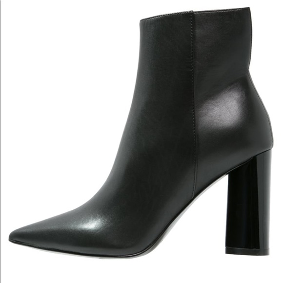 Kendall and Kylie burgundy suede triangle heel - Picture 7 of 8